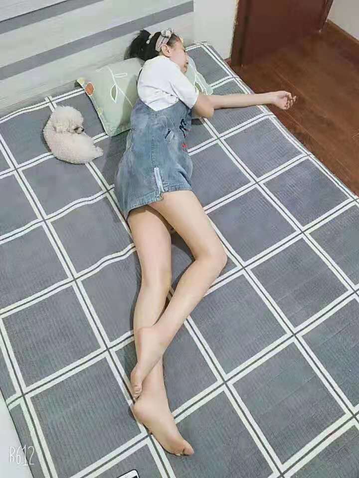 兼职小美女自己体会